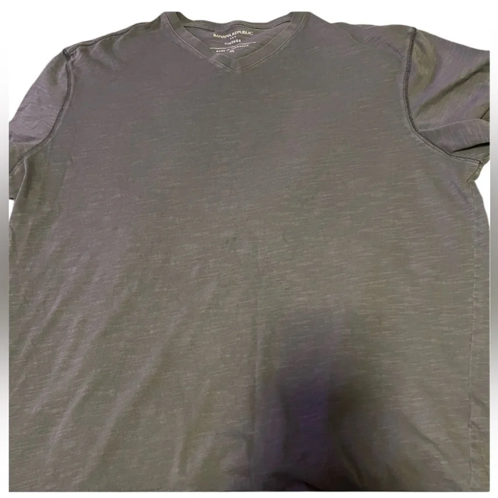 Banana Republic “VINTAGE” Fit Men’s  size XL! Gently Used